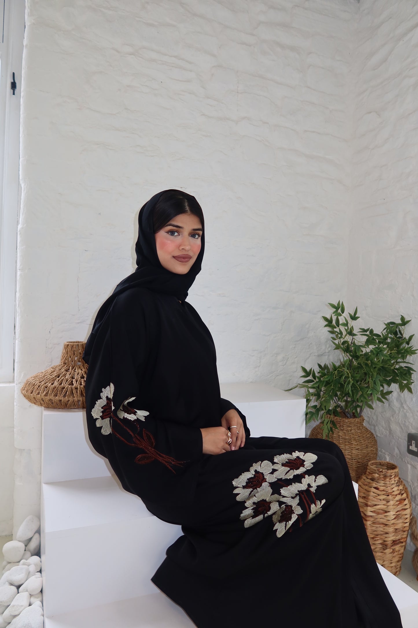THE HEENA ABAYA