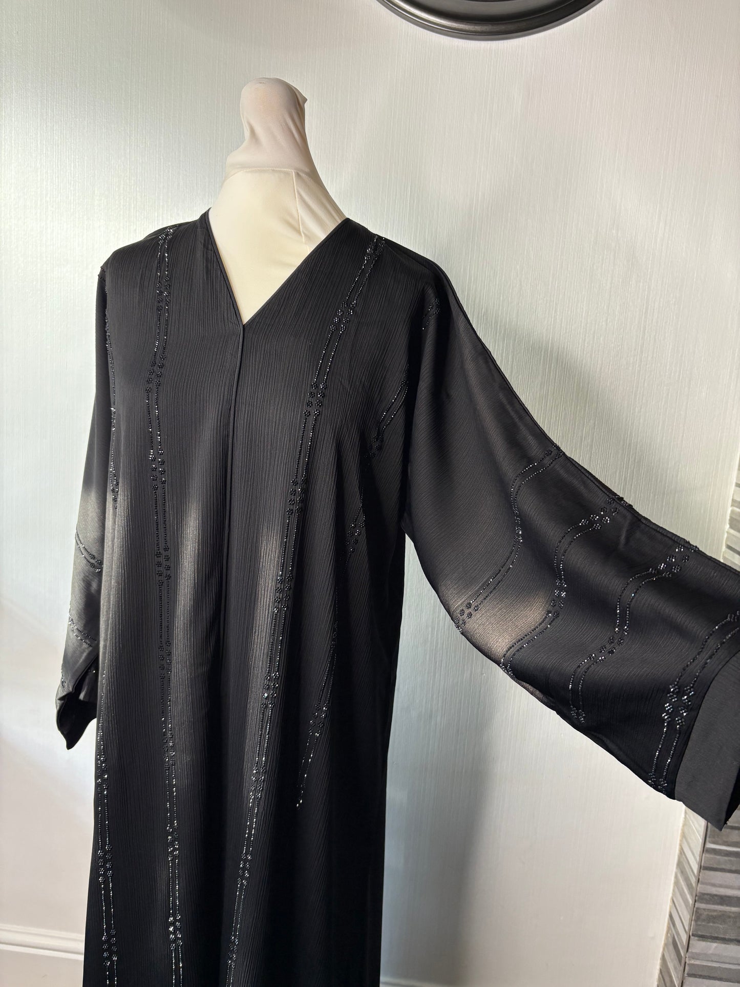 THE AREEBA ABAYA
