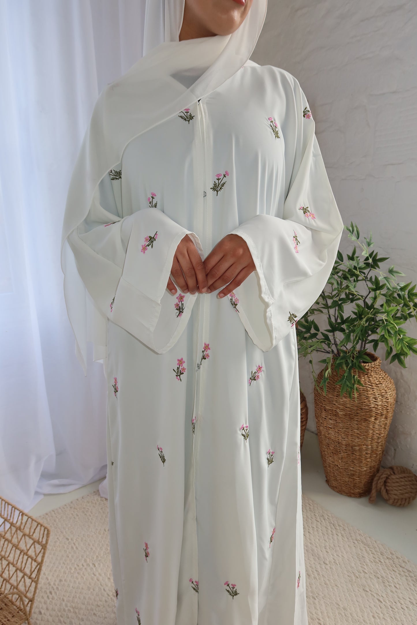 THE DAISY ABAYA