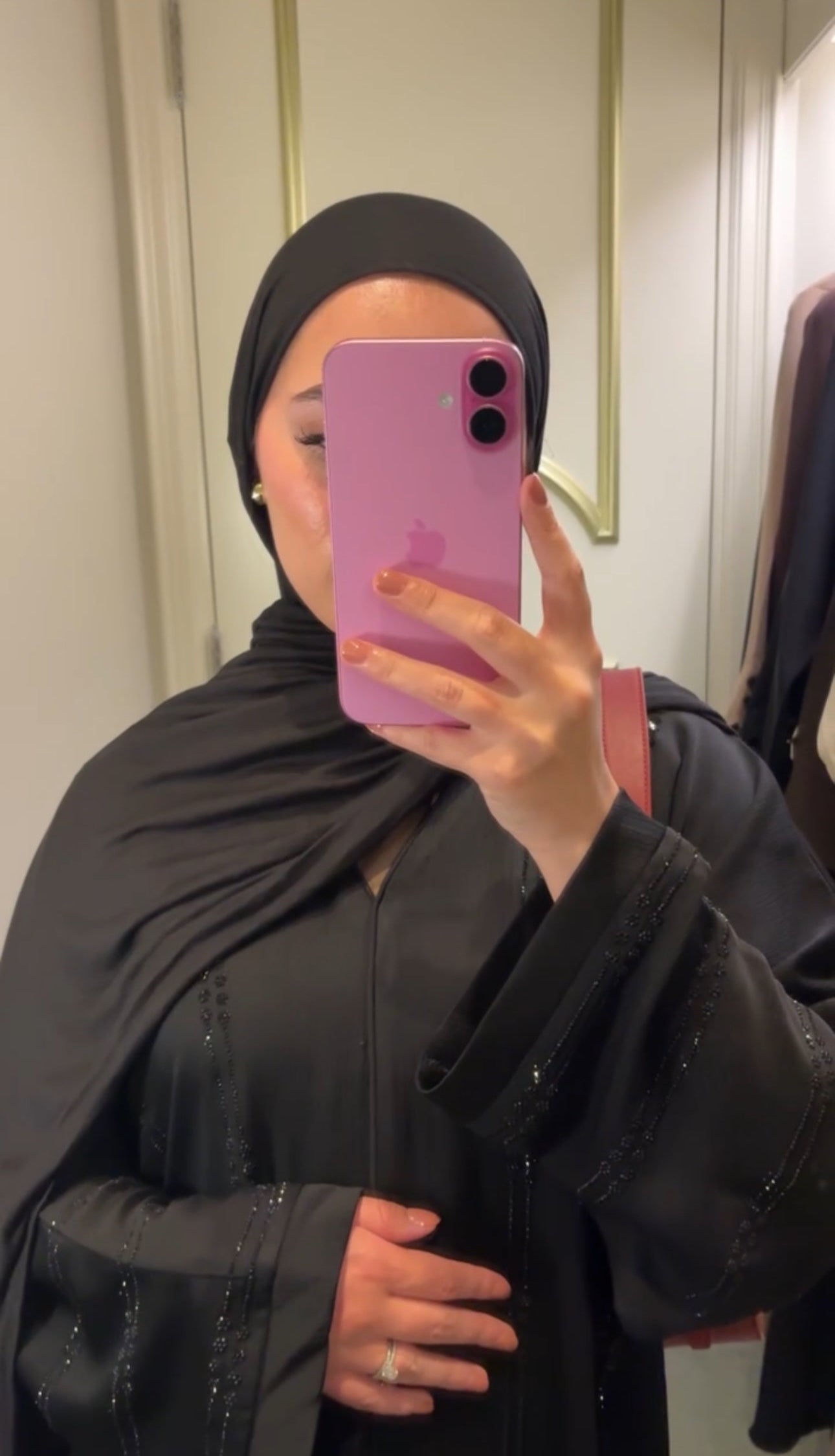 THE AREEBA ABAYA