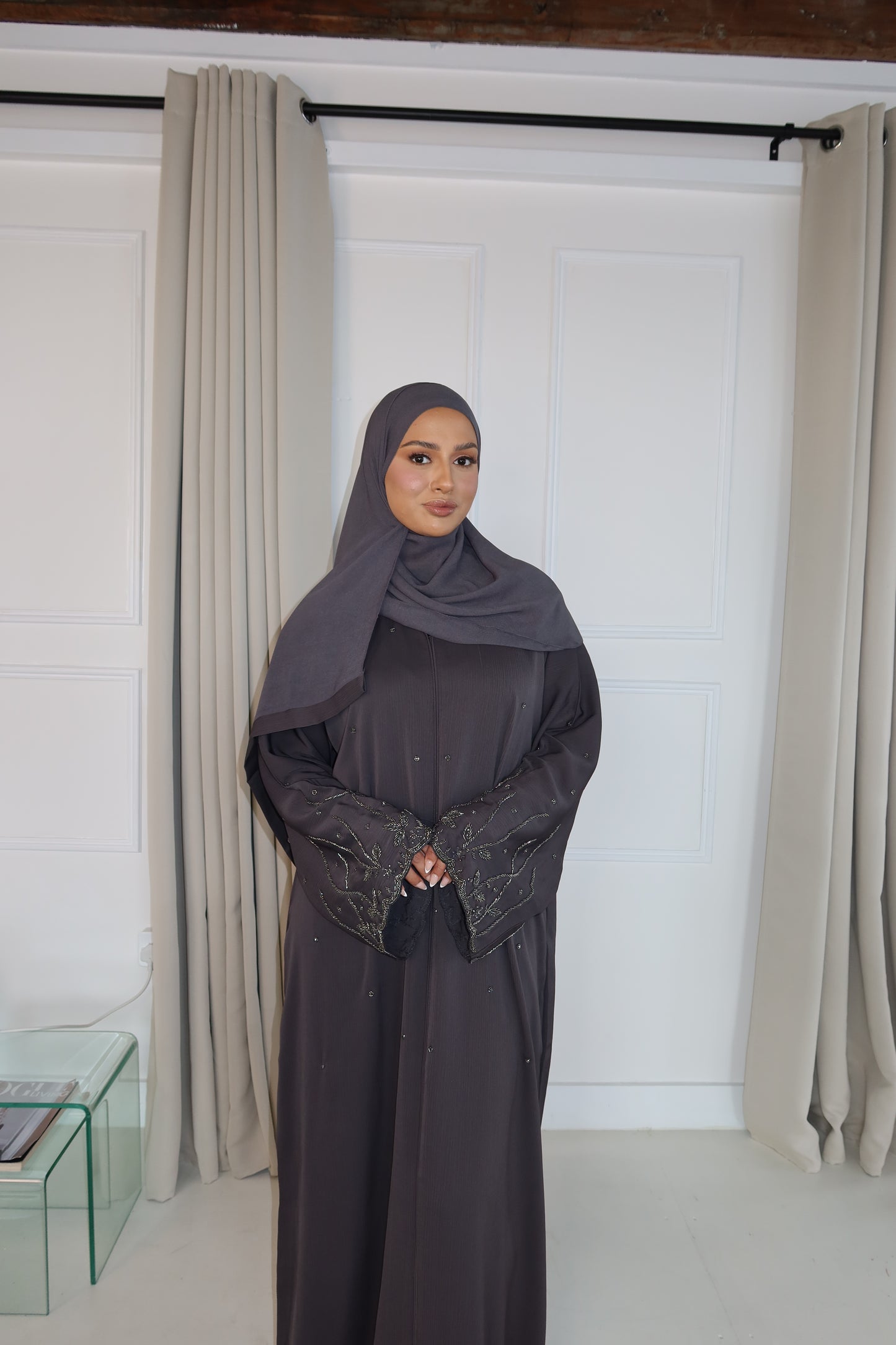 THE DUA CLOSED ABAYA