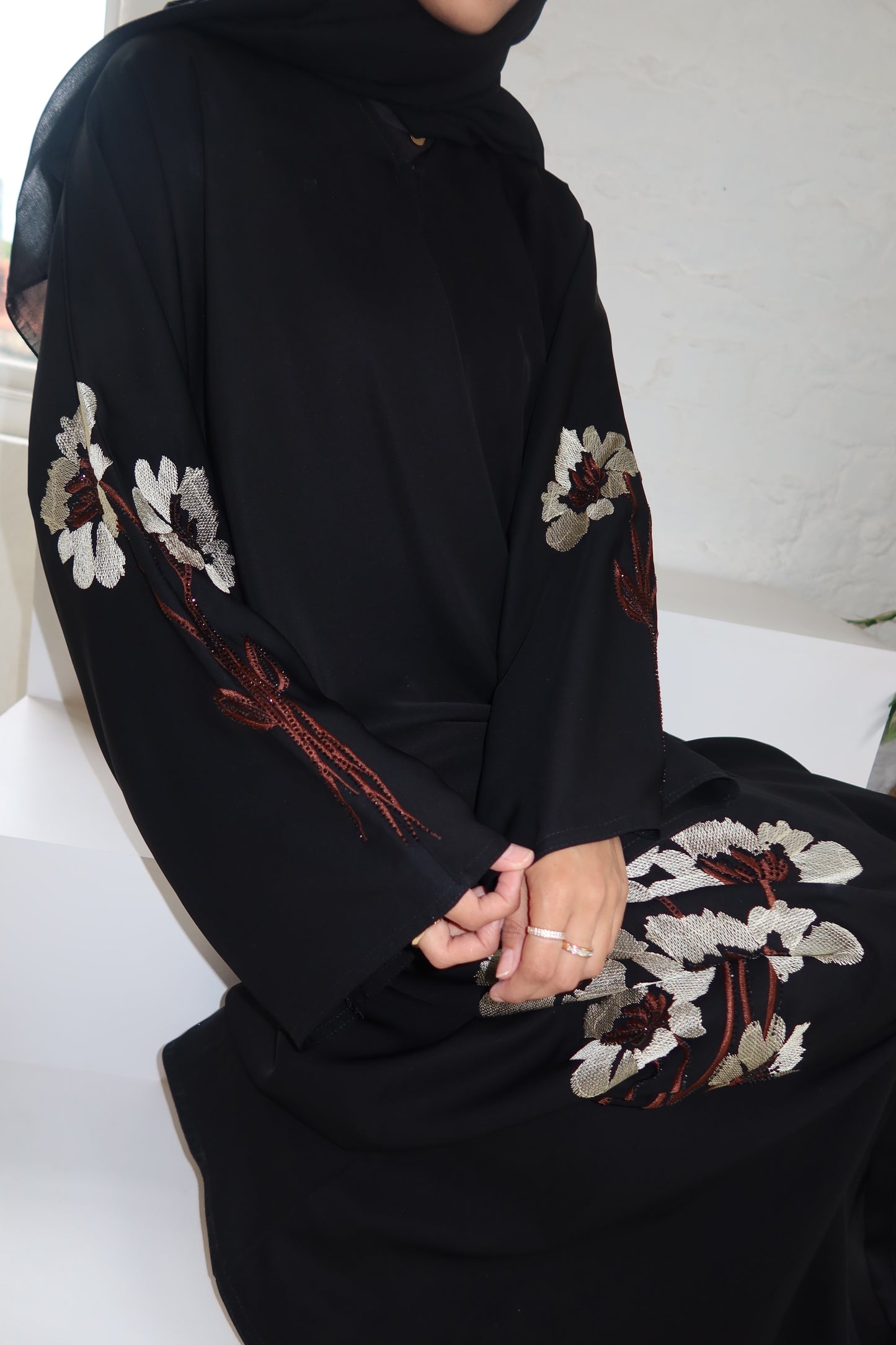 THE HEENA ABAYA