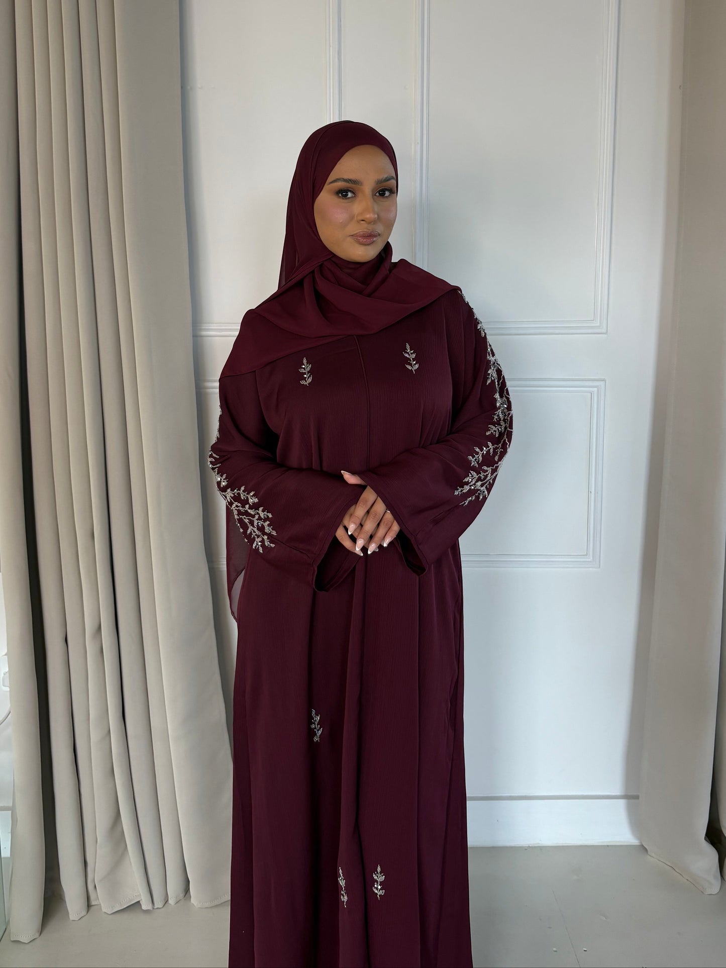 THE NOOR CLOSED ABAYA