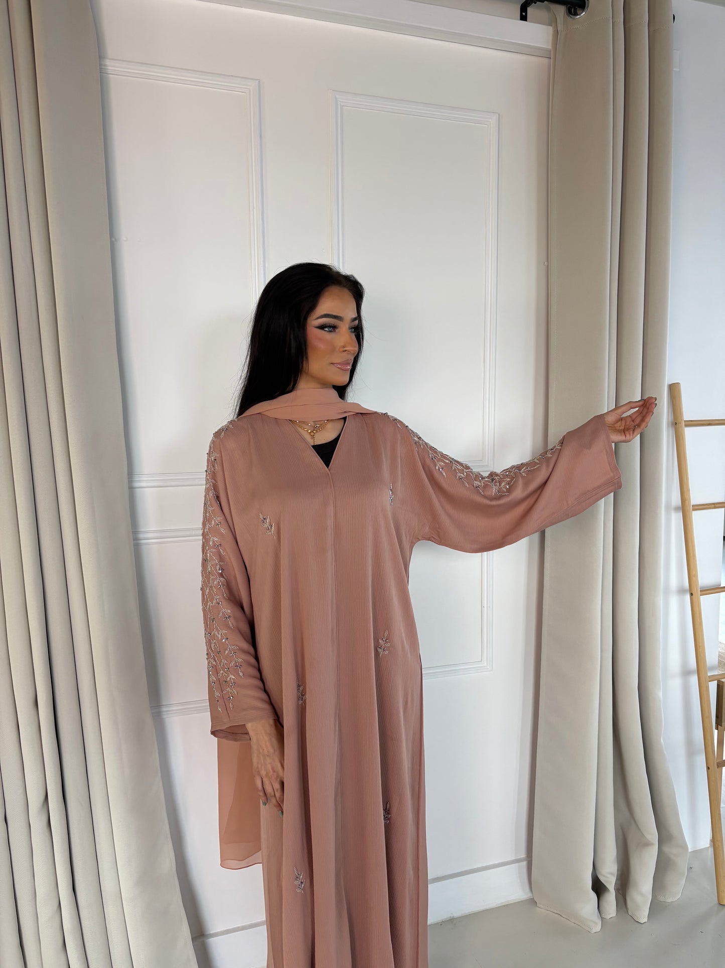 THE NOOR CLOSED ABAYA