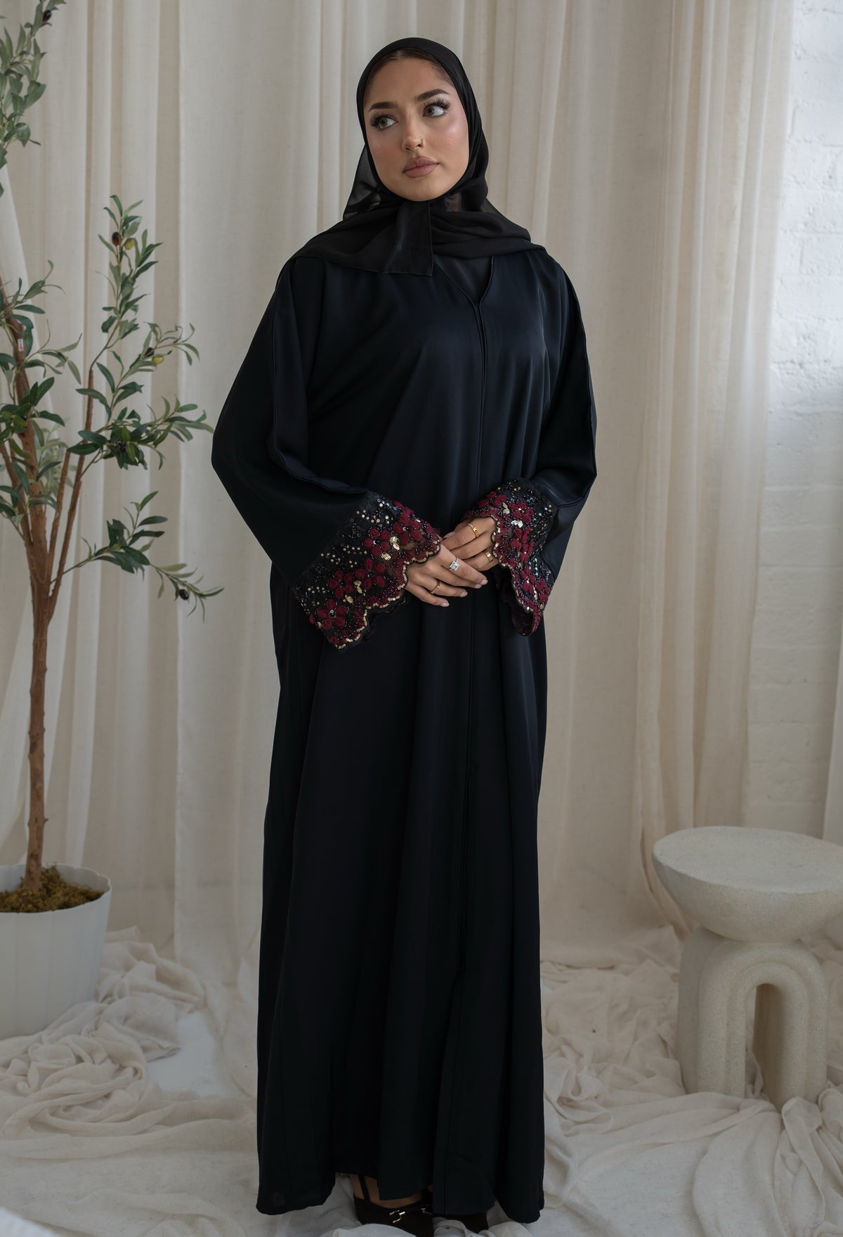 THE SAMIRA ABAYA